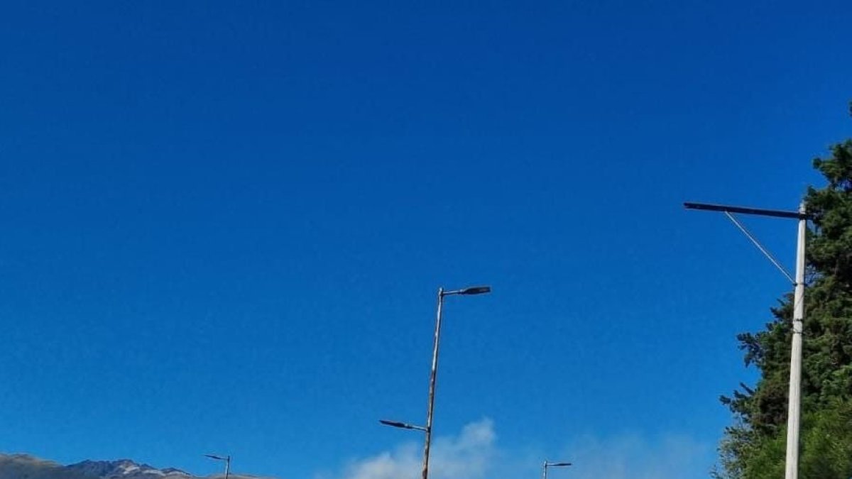 Los incendios forestales en las laderas del Pichincha se pueden observar desde sectores del norte, como El Condado, Carcelén, etc.
