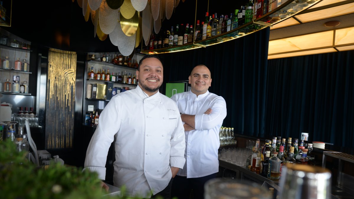 Sus colaboraciones con bartenders de renombre internacional los va consolidando como referentes en la esfera local.