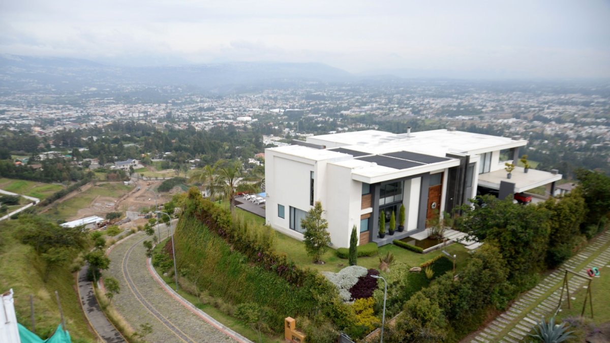 Este proyecto se desarrolla como un plan para recuperar el Ilaló y mejorar el consumo del agua.