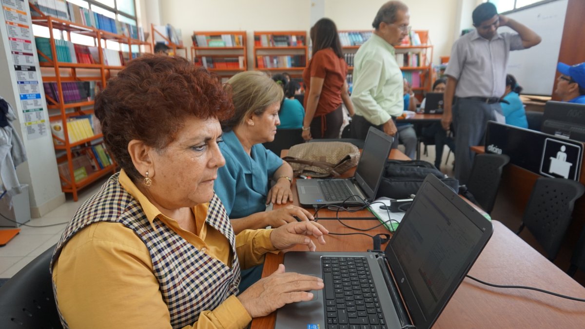 El Ministerio de Educación asegura que se han gestionado nuevas partidas de contratos ocasionales y nombramientos provisionales.