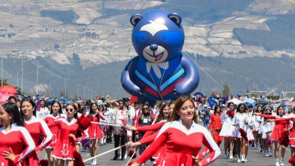 Fotografía del Desfile de la Confraternidad Nacional Norte.