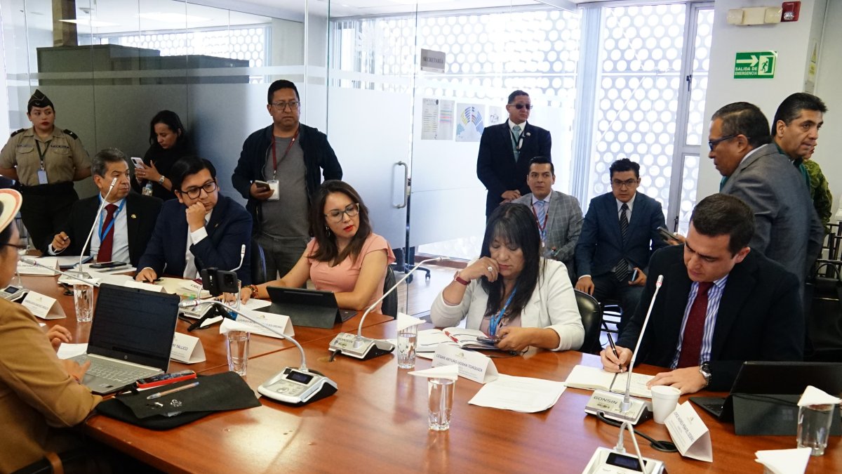 Sesión de la Comisión Ocasional para tratar el Proyecto de Reforma Parcial a la Constitución
