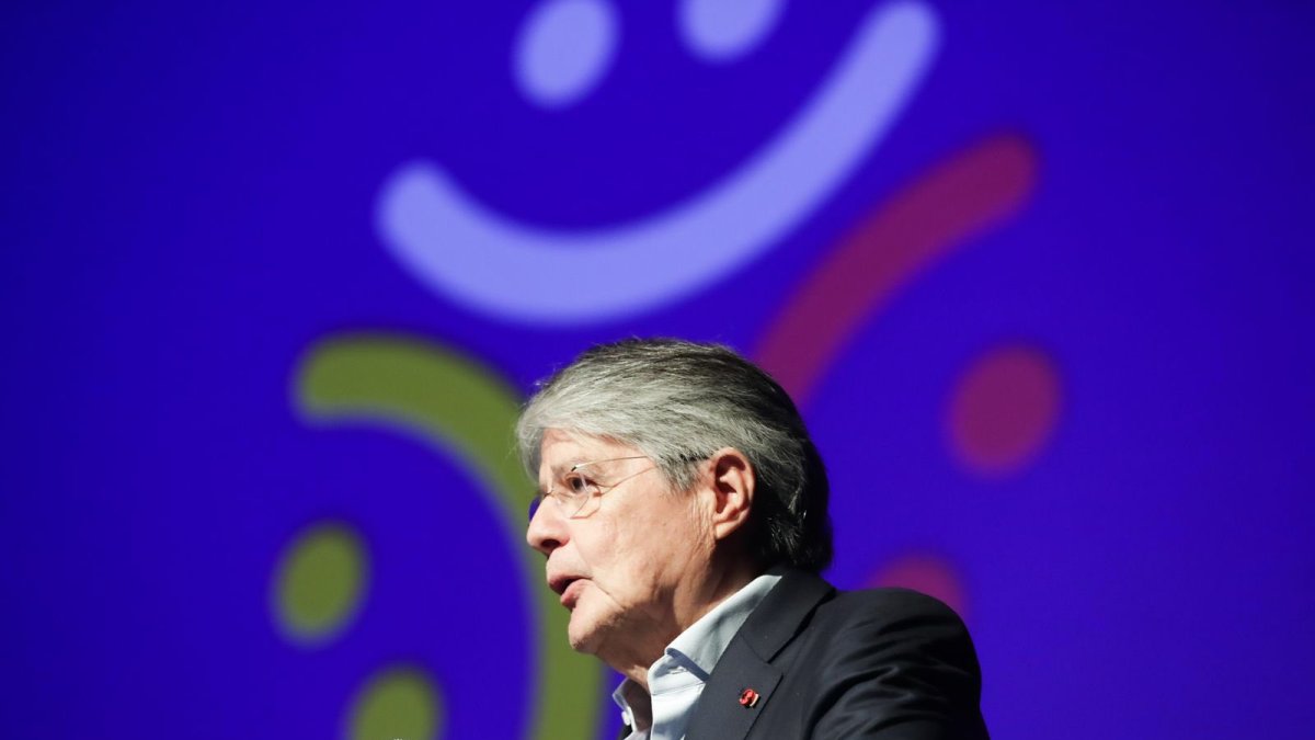 El exmandatario señaló que dejó el camino listo para la compra de energía y concesiones, de cara a la crisis energética; sin embargo, el gobierno de Noboa los postergó.