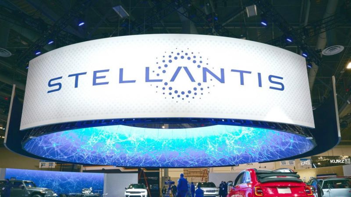 Empresa. Stellantis es el fabricante multinacional de automóviles.