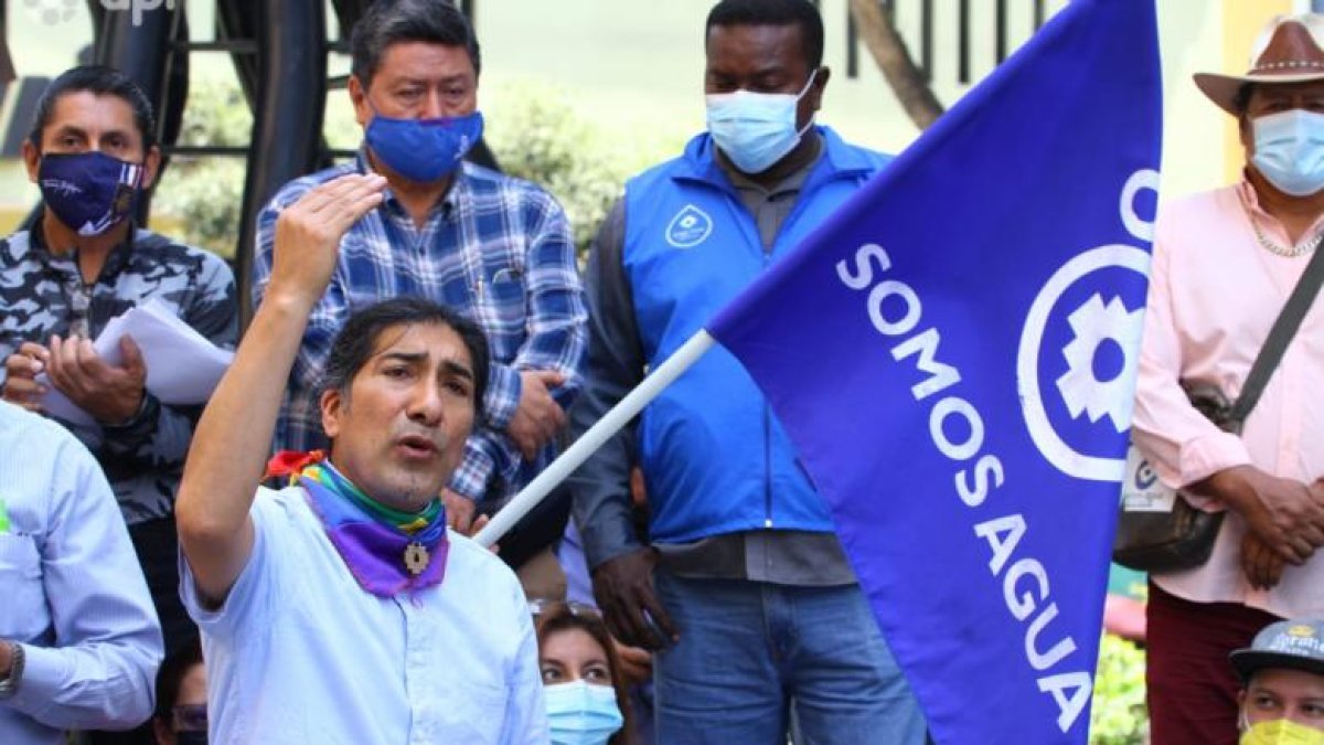El político azuayo y actual candidato a la Asamblea, por el movimiento Amigo, realizó la recusación de la fiscal de la nación señalando los supuestos chats de Villavicencio como prueba.