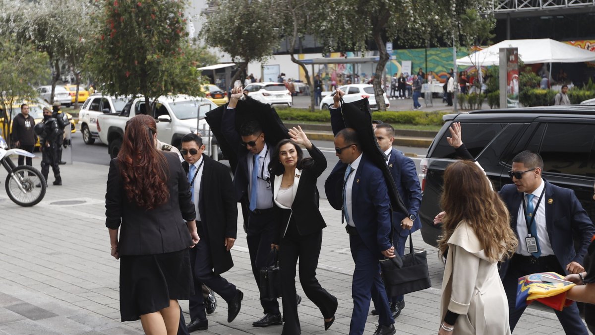 Verónica Abad regresará al Complejo Judicial en Quito, para retomar la audiencia de la acción de protección.