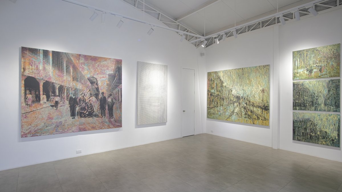 Acto. Obras reflejan la pintura y producción de imágenes.