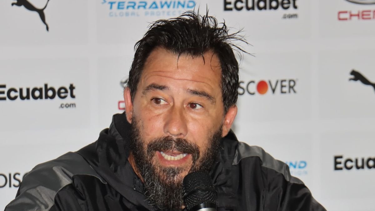 Pablo Sánchez es el director técnico de Liga de Quito.