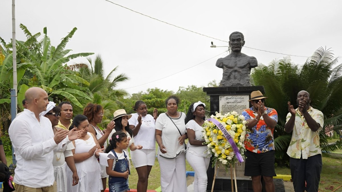 Acto. Se erige el palenque de América, que data de hace 470 años.