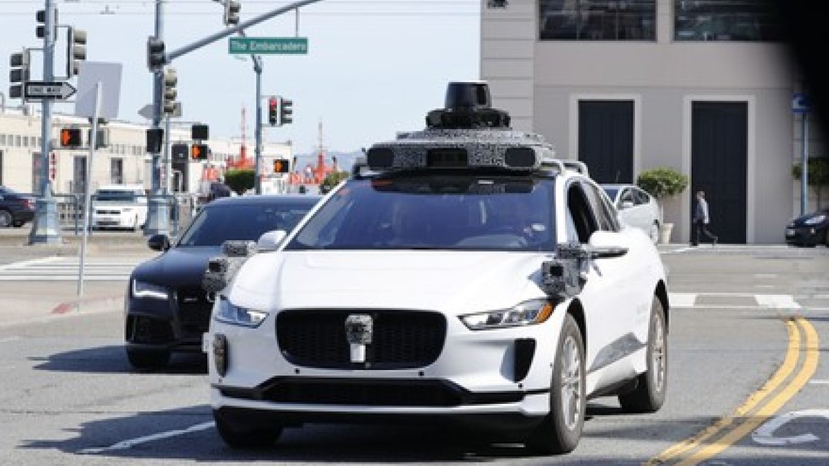 Los Ángeles es en la actualidad la tercera ciudad en la que Waymo opera para cualquier usuario a través de su aplicación.