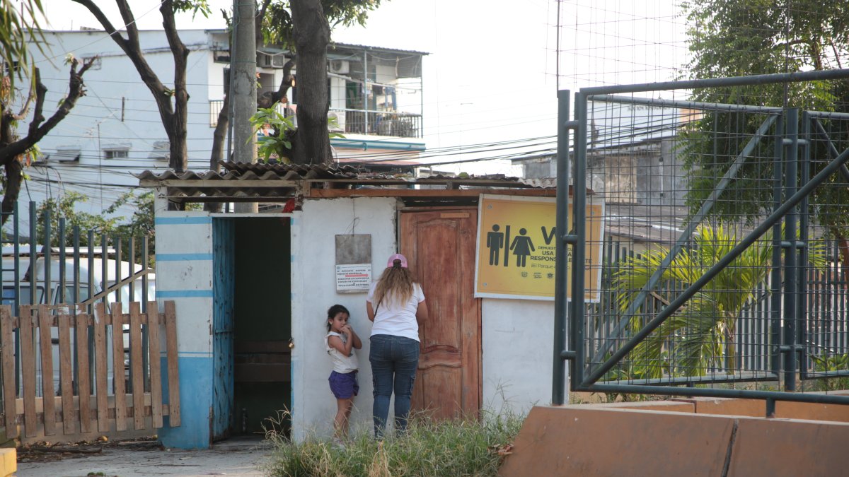El parque, aunque readecuado hace dos años, muestra signos de deterioro