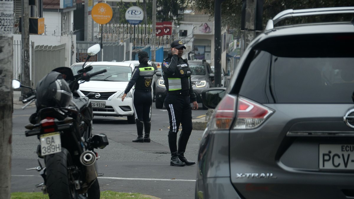 El sistema de restricción vehicular no se activa los fines de semana o feriados.
