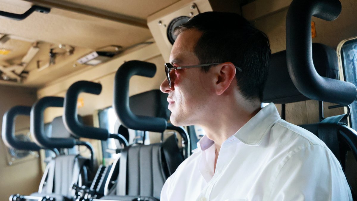 El presidente Daniel Noboa inscribió su candidatura por le Movimiento ADN.