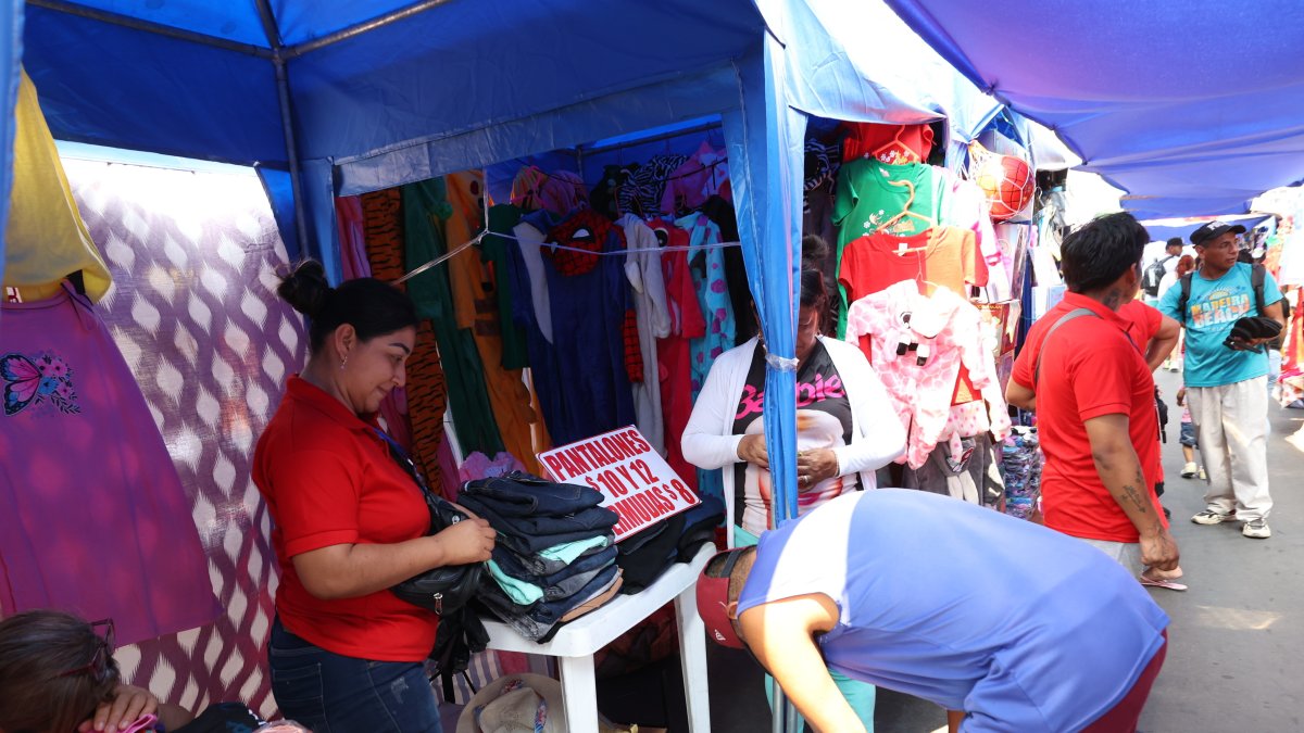Centro. Uno de los corredores navideños que el Municipio de Guayaquil ha organizado.