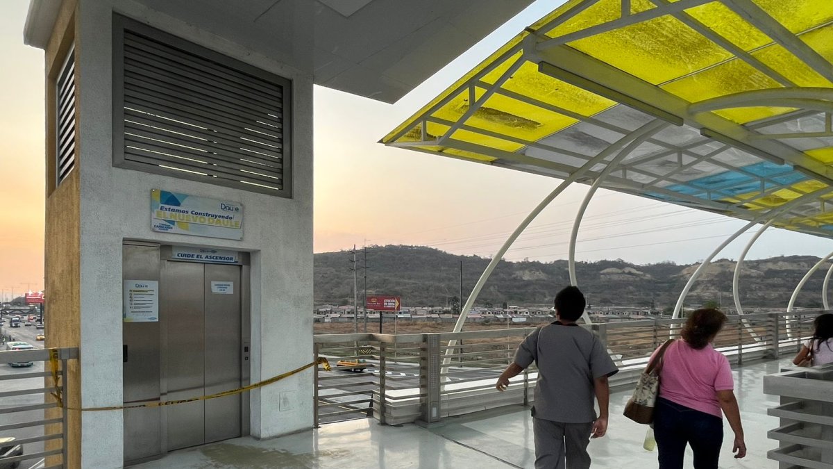 Los ciudadanos piden que estas maquinas sean arregladas.