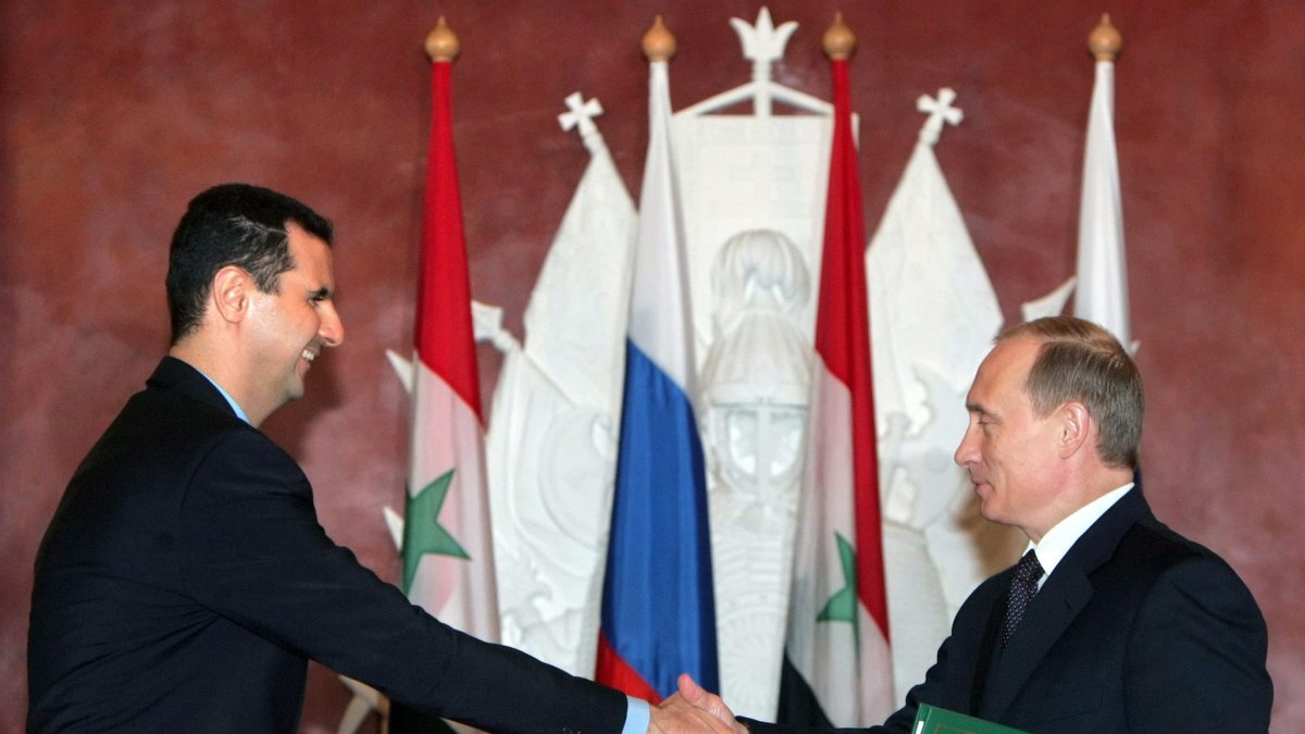 ARCHIVO. Al Asad y Putin son aliados y han colaborado juntos en misiones militares.