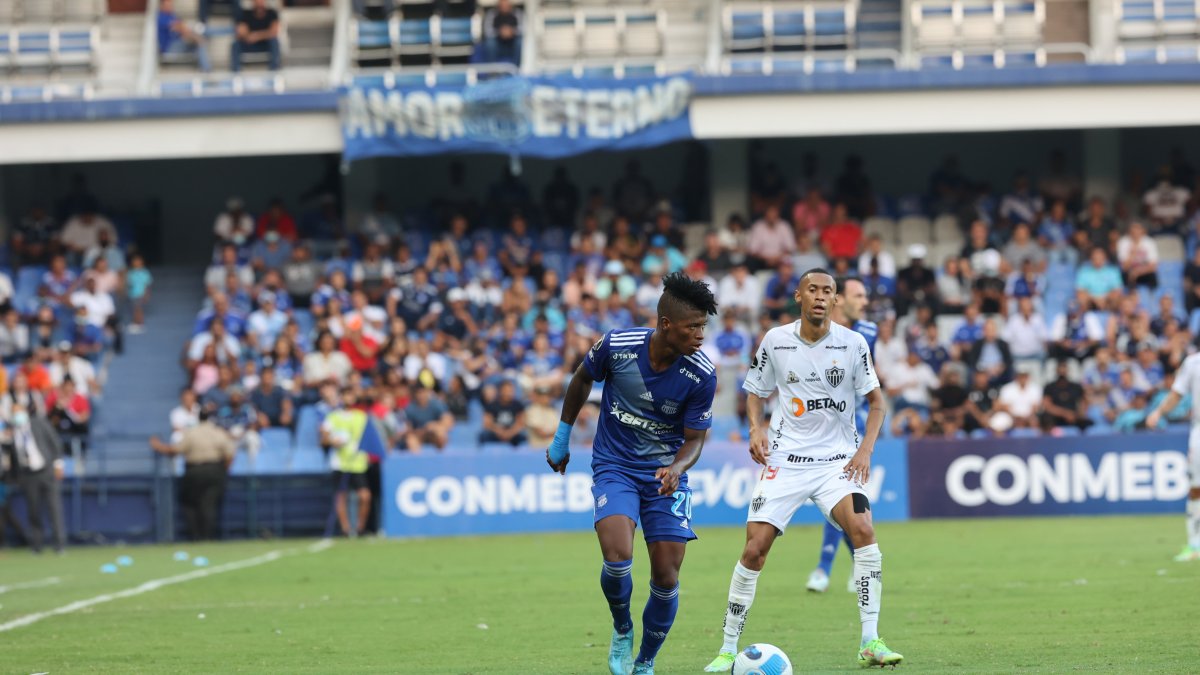 Jackson Rodríguez juega como lateral izquierdo.