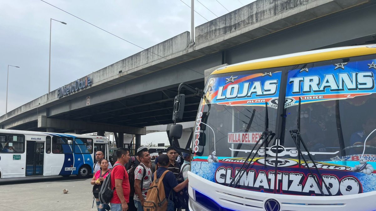 El valor de pasaje subió cinco centavos de dólar.