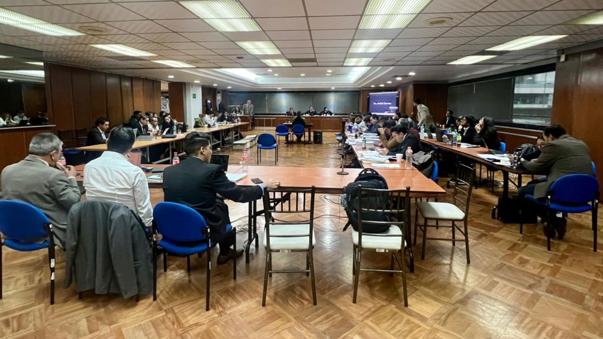 En el octavo piso de la Corte Nacional se realiza la audiencia por obstrucción a la justicia.