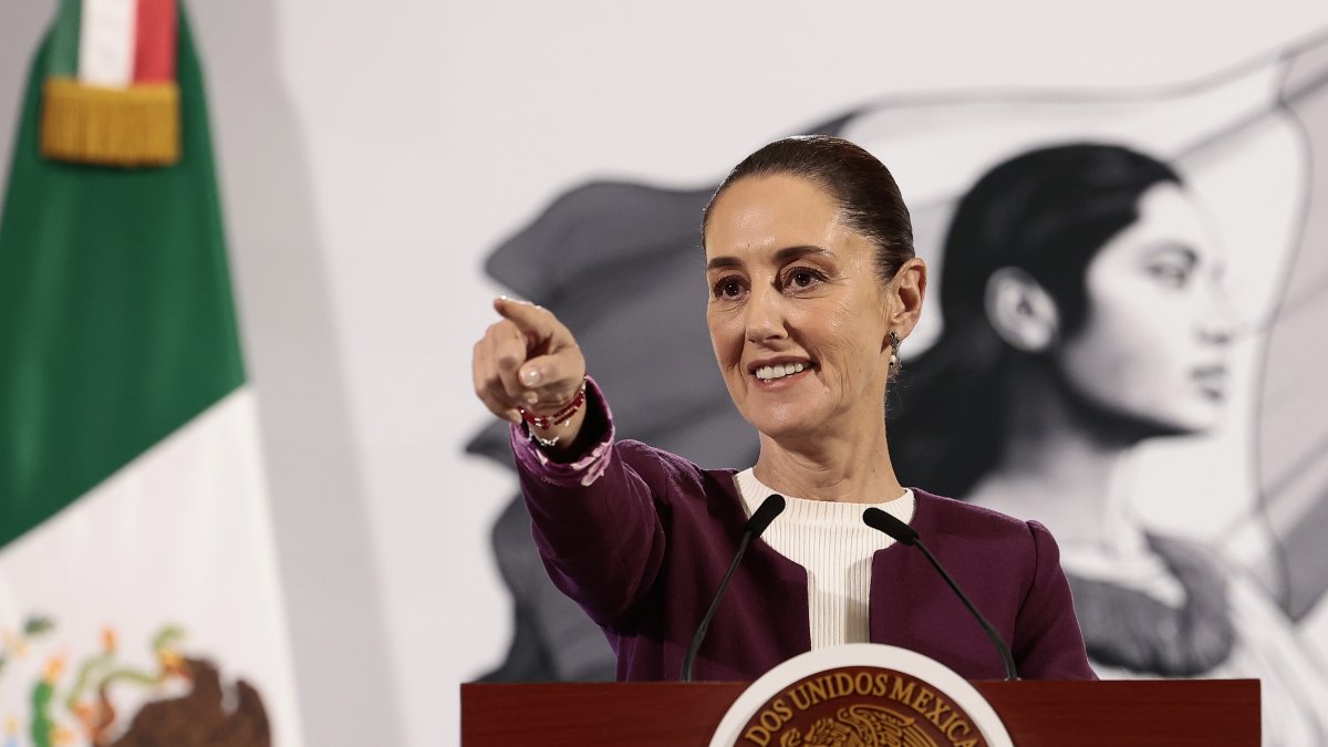 Autoridad. Claudia Sheinbaum se convirtió en la primera mujer presidenta de México a inicios de octubre.