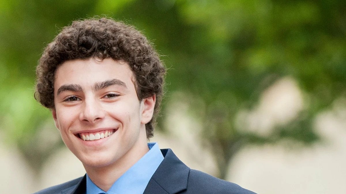 Fotografía tomada de la cuenta de Facebook de Luigi Mangione,