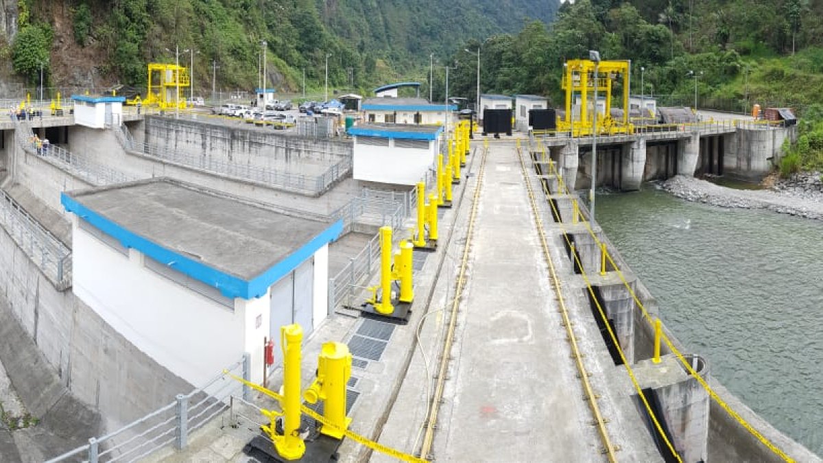 El Proyecto Hidroeléctrico Toachi Pilatón de 254.40 MW de potencia se encuentra ubicado en las provincias de Pichincha, Santo Domingo de los Tsáchilas y Cotopaxi