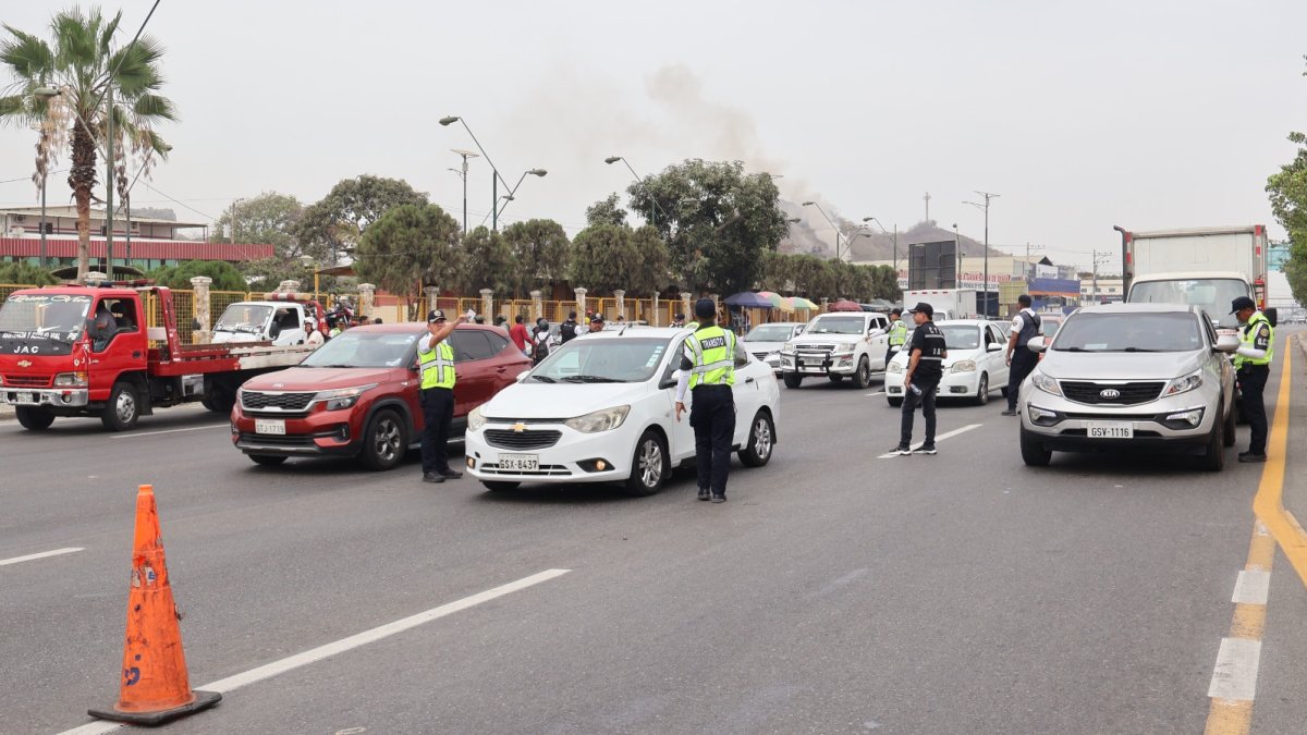 Los agentes portarán cámaras en sus uniformes.