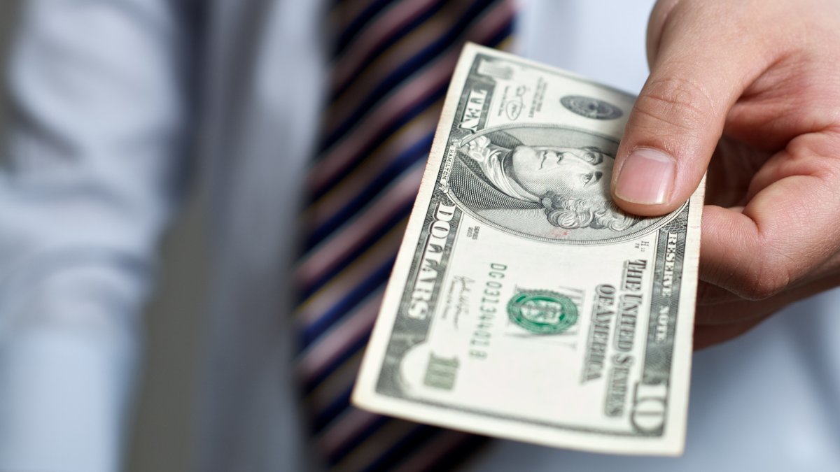 Empleadores, empresarios y el representantes del Ministerio de Trabajo se volverán a reunir este jueves para definir el nuevo salario.