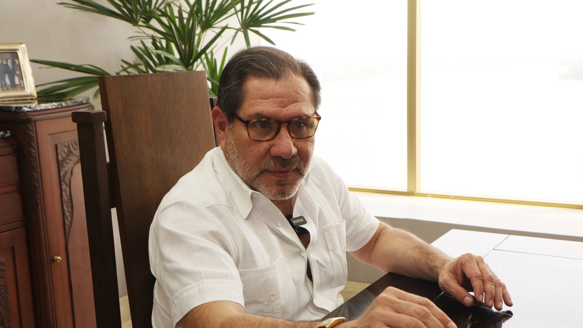 Eduardo Carmigniani es un abogado con más de 25 años de ejercicio profesional y reconocido como uno de los mejores litigantes del país.