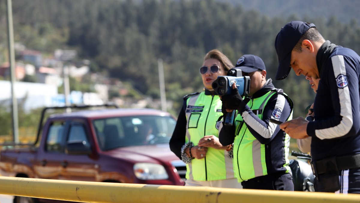 Control de velocidad de parte de los agentes de transito con los cinemómetros