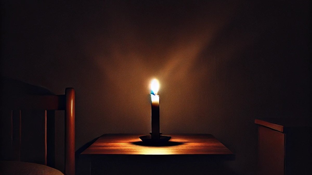 Imprevistos cortes de energía eléctrica se registraron en varias zonas de Ecuador la madrugada de este jueves 12 de diciembre.