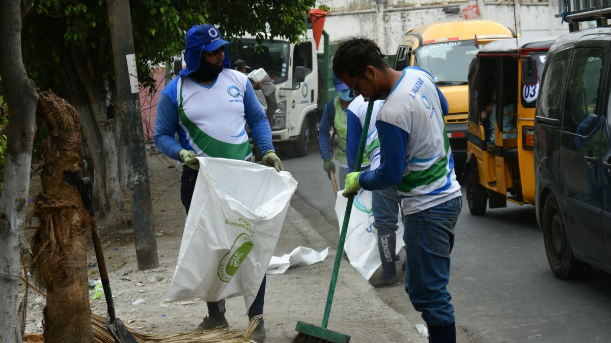 La empresa Urvaseo es la que realiza la limpieza en la ciudad