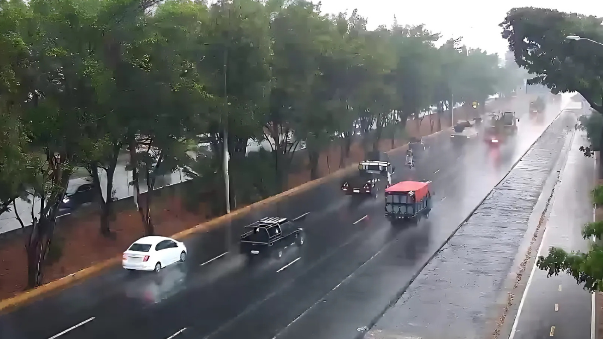 Segura EP comparte imágenes de la lluvia que cae en el norte de Guayaquil.