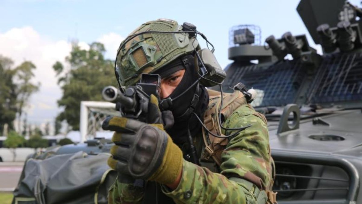 Durante el allanamiento, en el que participó la Policía Nacional, se encontraron municiones.