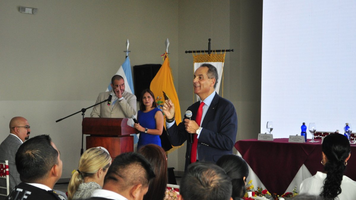 Exposición. El simposio reunió a expertos en medicina legal y alumnos.