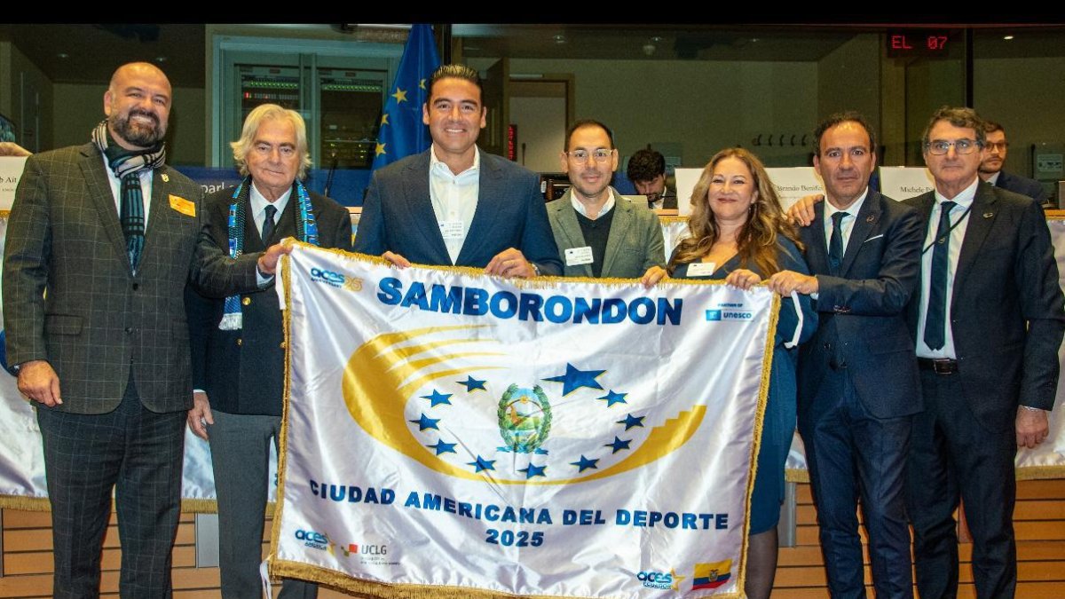 Juan José Yúnez viajó a Bruselas para recibir el reconocimiento.