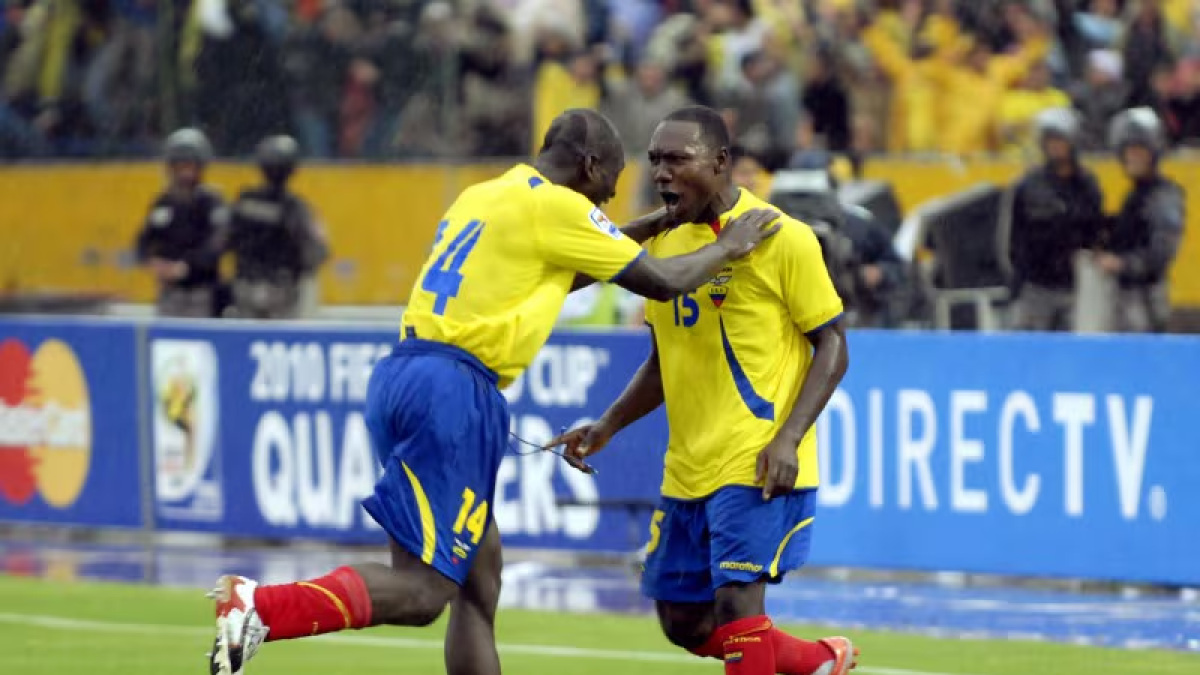 Segundo Alejandro Castillo y Walter Ayoví compartieron en la selección de Ecuador