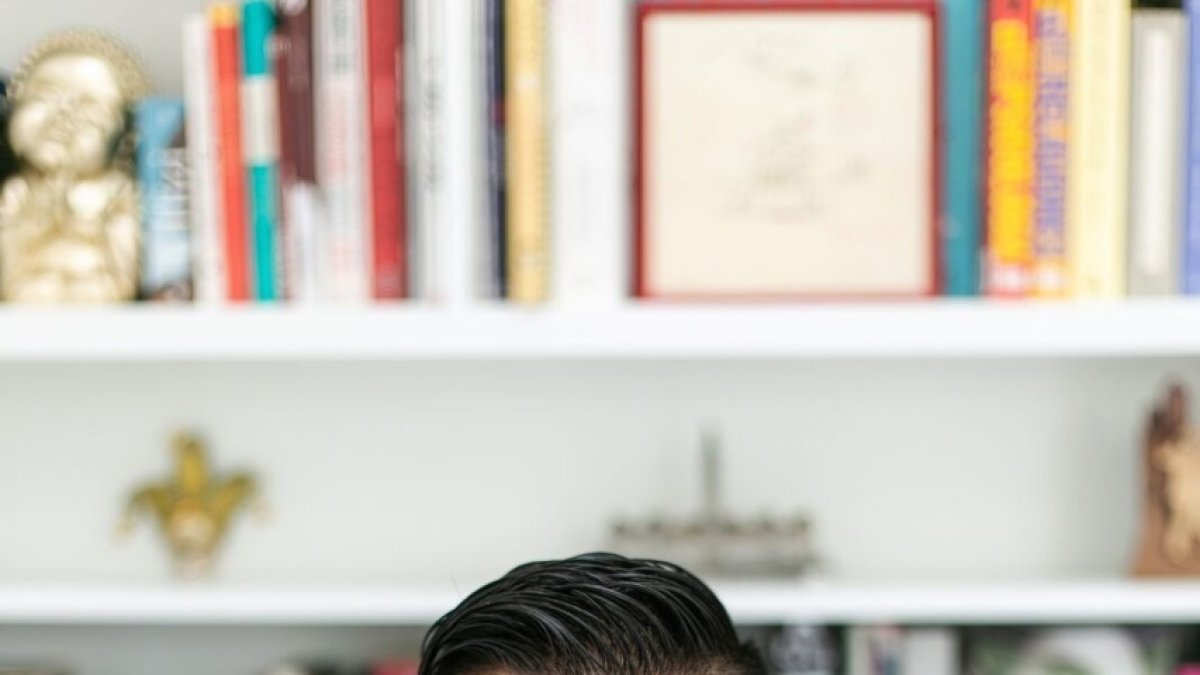 El psicoanalista David Aguirre Panta publicó su primera novela, El Dios del árbol.