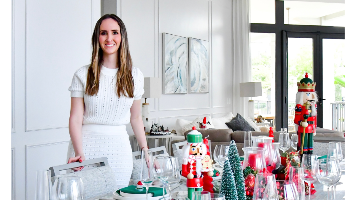 A través de su emprendimiento Colibri Home Decor propone diseños elegantes y funcionales    para la mesa navideña.