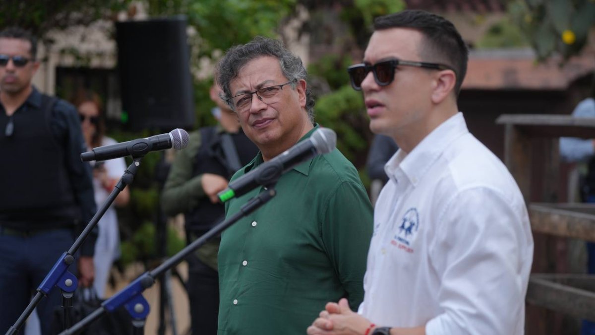 Gustavo Petro llegó el sábado a Galápagos. Este domingo 15 de diciembre dio una declaración sobre el encuentro junto a Daniel Noboa.