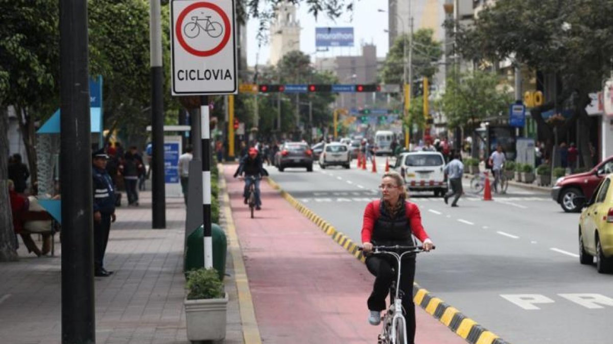Una nueva ciclovía en la av. de La Prensa cubrirá un total de 4.5 kilómetros al norte de Quito