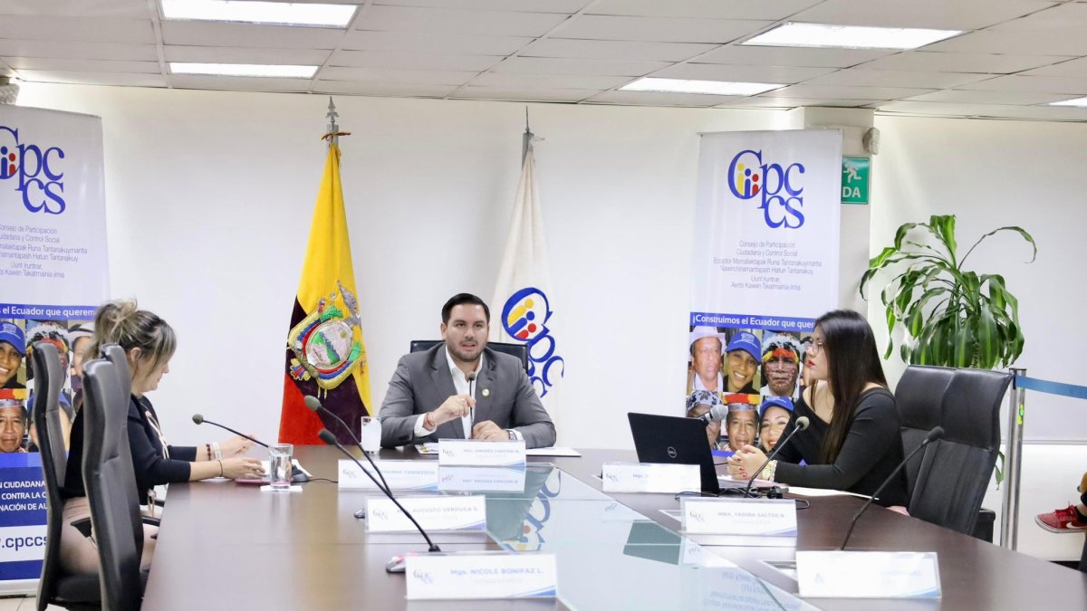 El CPCCS aprobó solicitar ternas y conformar una comisión técnica para seleccionar a los nuevos vocales del Consejo de la Judicatura.