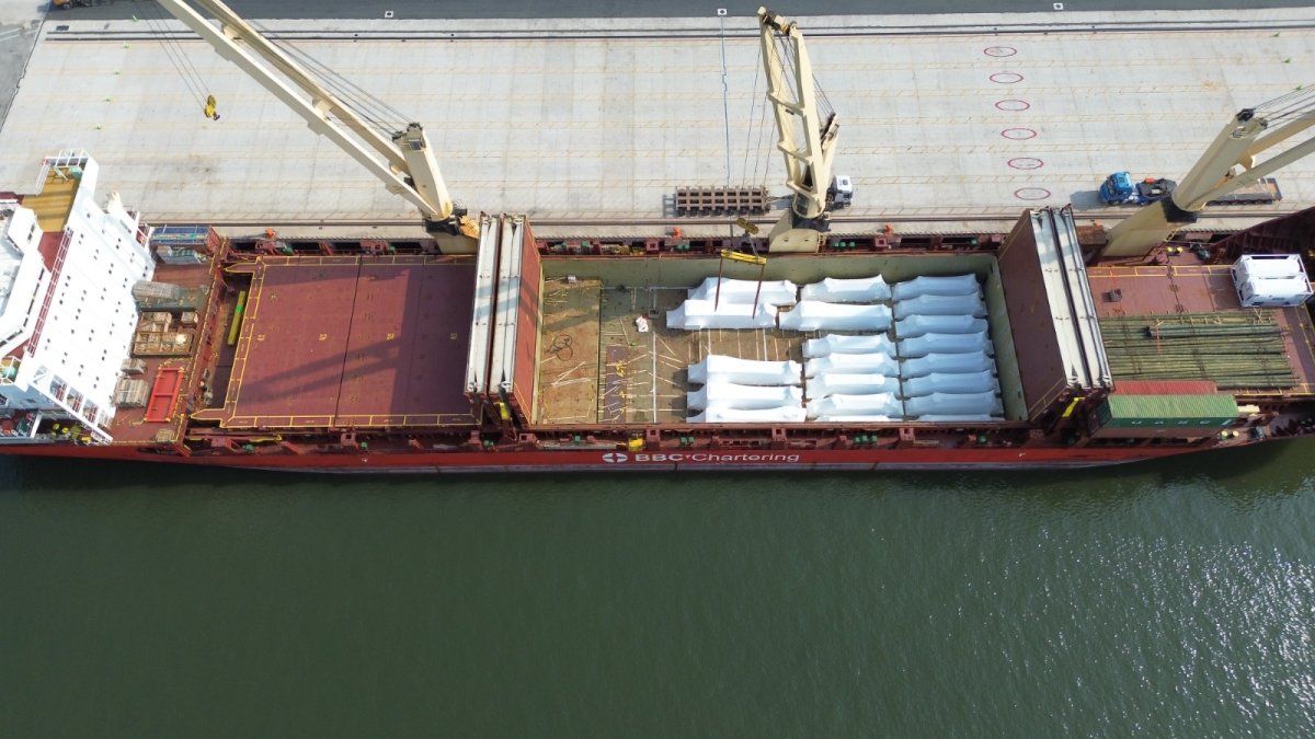 En noviembre de 2024, la empresa y el Gobierno anunciaron la llegada de 23 generadores para el proyecto Salitral.