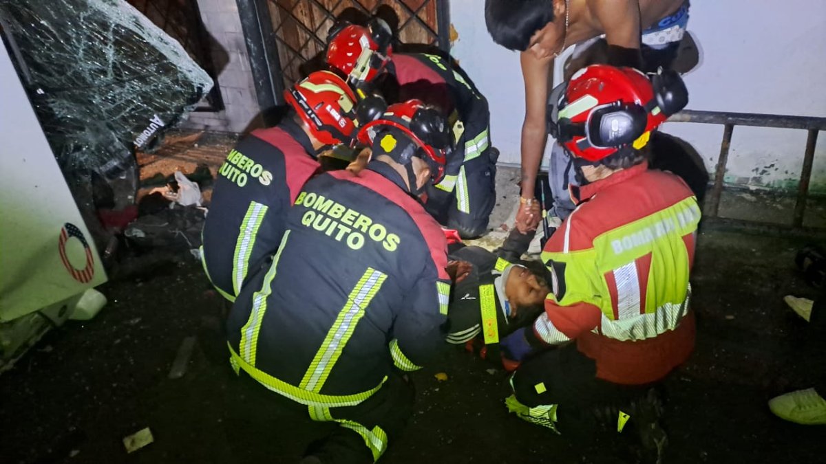 Tres menores de edad resultaron heridos por el siniestro.