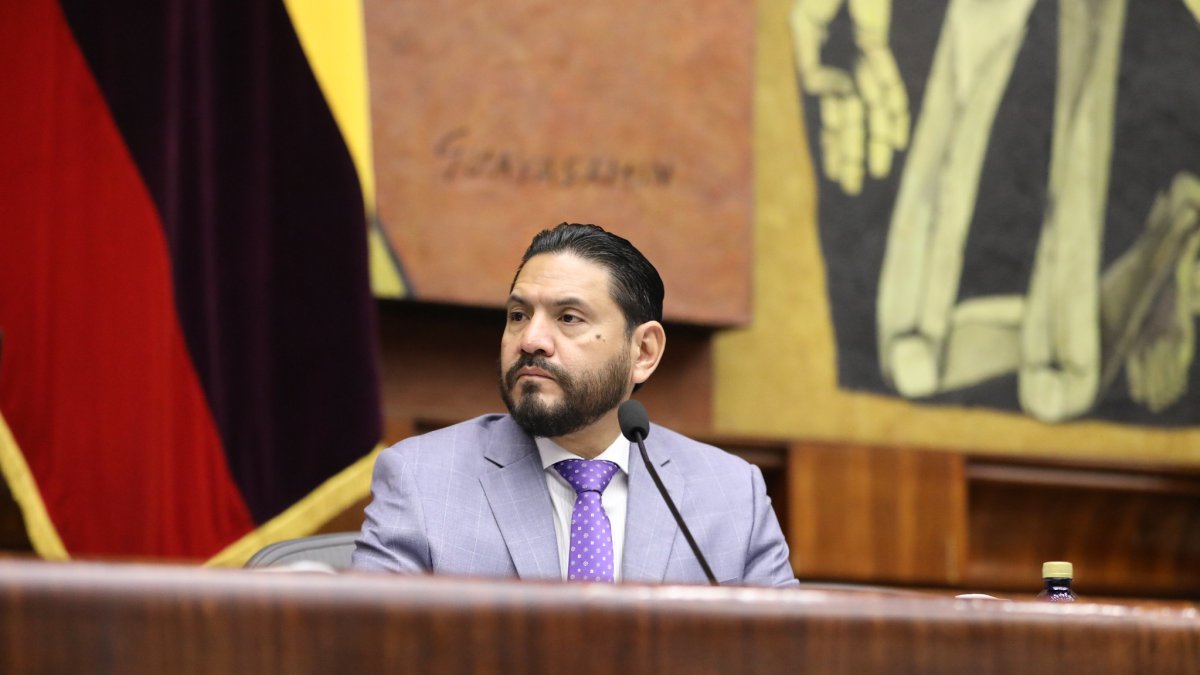 El asambleísta Otto Vera presentó la moción para fiscalizar la supuesta utilización del malware Pegasus en Ecuador.