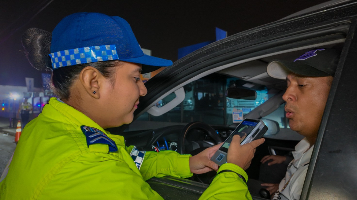 Las multas de tránsito son algunos de los rubros que se actualizan con el nuevo salario.