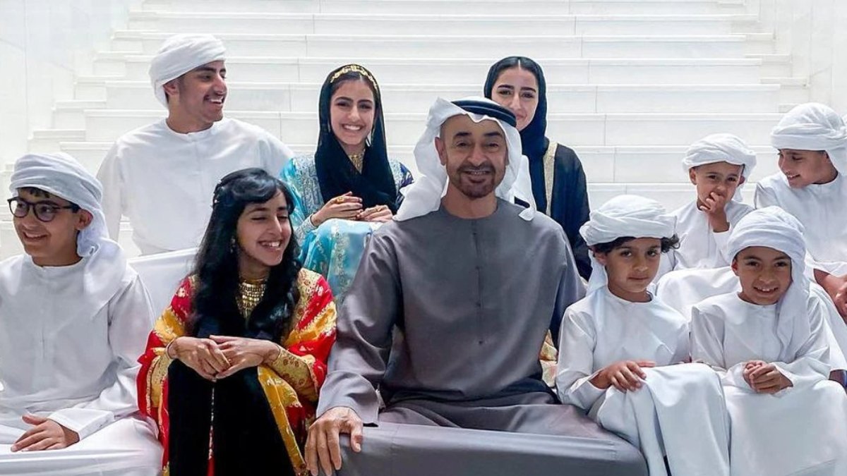Familia Al Nahyan, la tercera familia más rica del mundo, según Bloomberg.