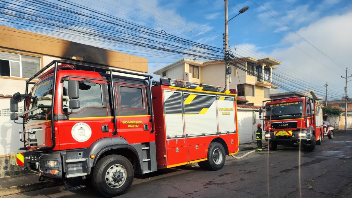 Conocoto. El fuego, que comenzó en un dormitorio, afectó a una casa.