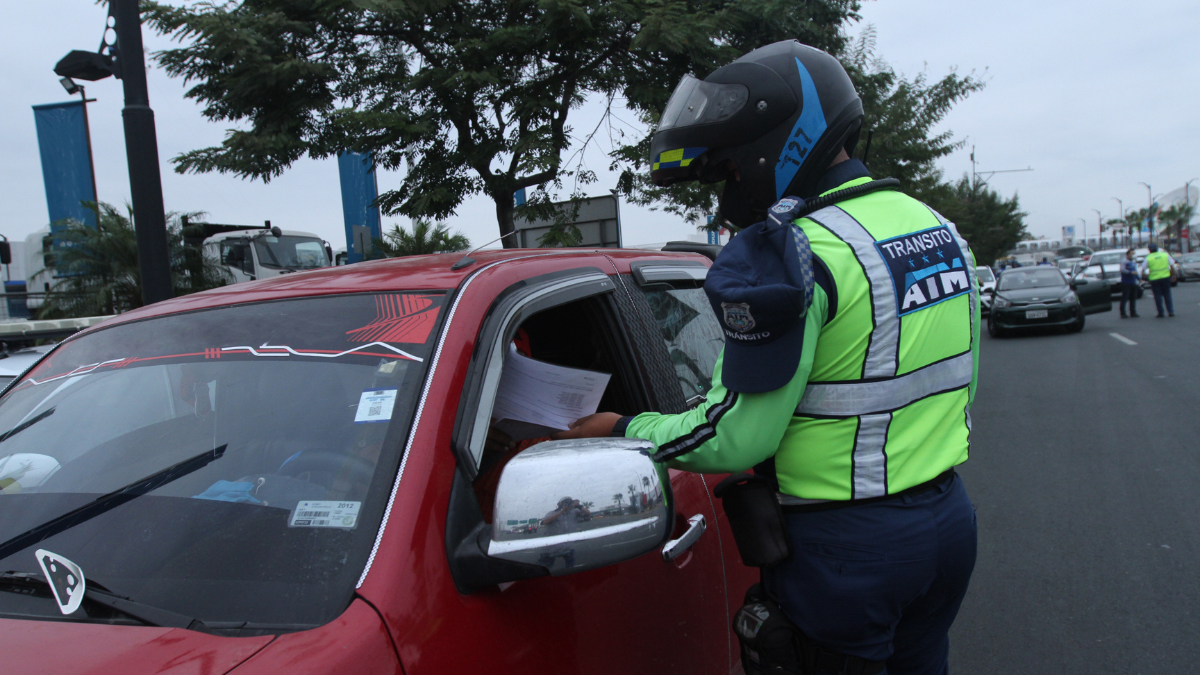 La ATM realizará operativos a diario en Guayaquil durante el mes de diciembre.