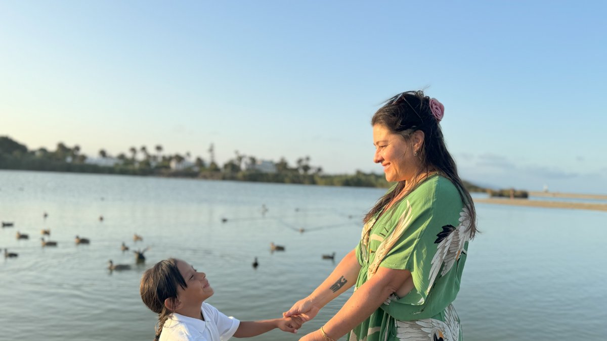Belén junto a su hijo